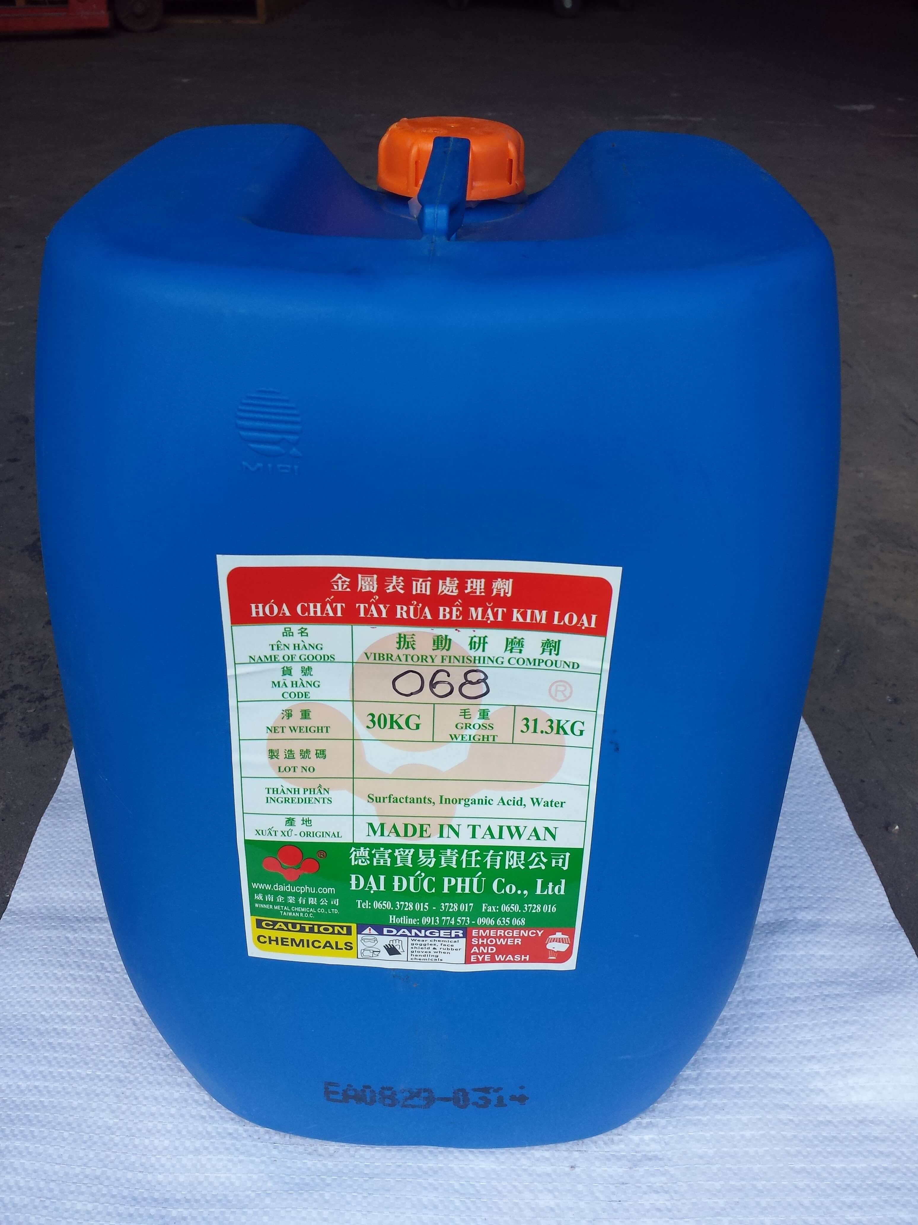 Chất Làm Bóng 068R